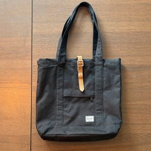 HERSCHEL - Black Market Tote